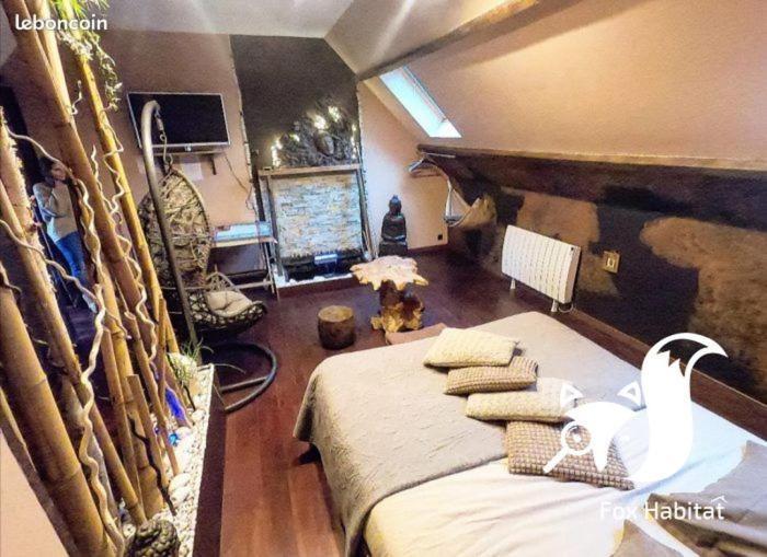 Chambres D Hotes ,Hotel ,Secret D'Une Nuit A Vicq Pres De Onnaing,Avec Piscine Esterno foto