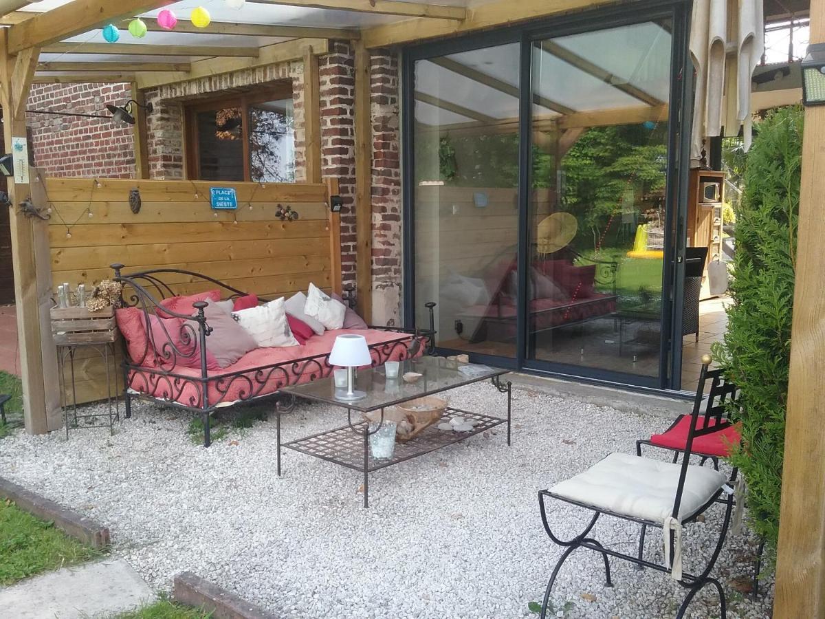 Chambres D Hotes ,Hotel ,Secret D'Une Nuit A Vicq Pres De Onnaing,Avec Piscine Esterno foto
