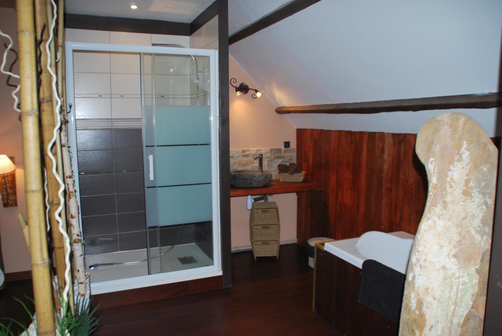 Chambres D Hotes ,Hotel ,Secret D'Une Nuit A Vicq Pres De Onnaing,Avec Piscine Esterno foto