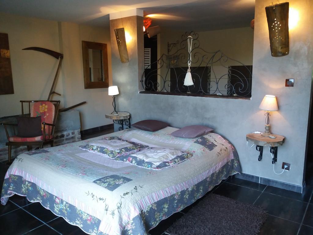 Chambres D Hotes ,Hotel ,Secret D'Une Nuit A Vicq Pres De Onnaing,Avec Piscine Esterno foto