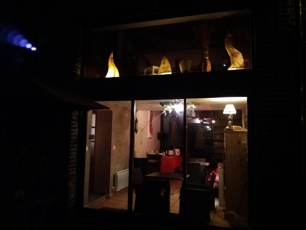 Chambres D Hotes ,Hotel ,Secret D'Une Nuit A Vicq Pres De Onnaing,Avec Piscine Esterno foto