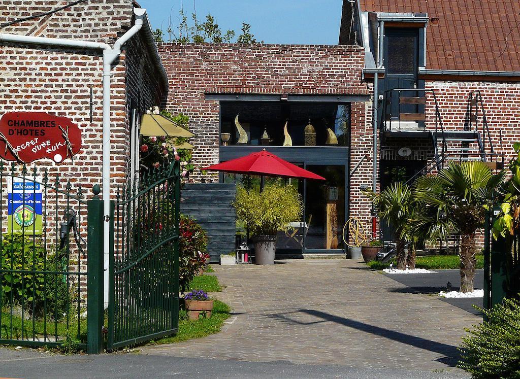 Chambres D Hotes ,Hotel ,Secret D'Une Nuit A Vicq Pres De Onnaing,Avec Piscine Esterno foto